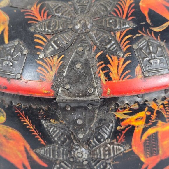 Vintage Round Middle Eastern Wooden Spice Box Hand Carved Hand Painted - Picture 10 of 16